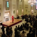 ファミリークリスマスパーティーでマジックに出演!